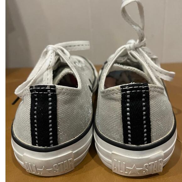 Converse Women’s Chuck Taylor Low Tops Silver Shimmer Sparkle Lace Up Size 7 - Picture 5 of 6